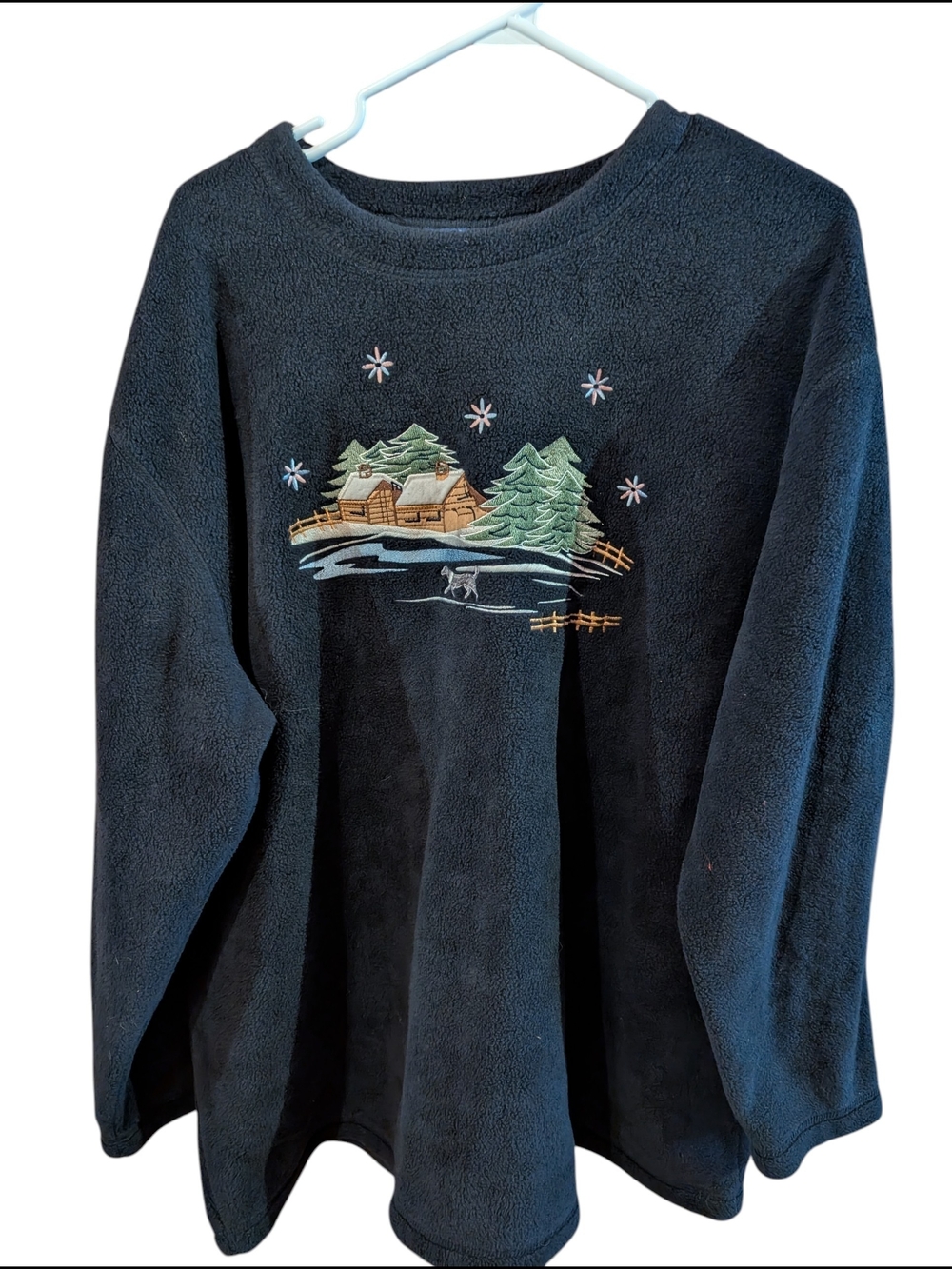 Men's Navy Crew Neck Fleece Sweater with Cabin Embroidery